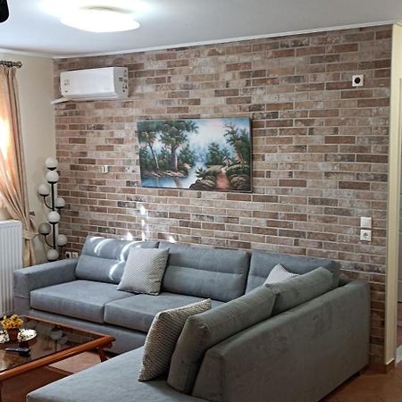 Helen Apartment Artemida  Exterior photo